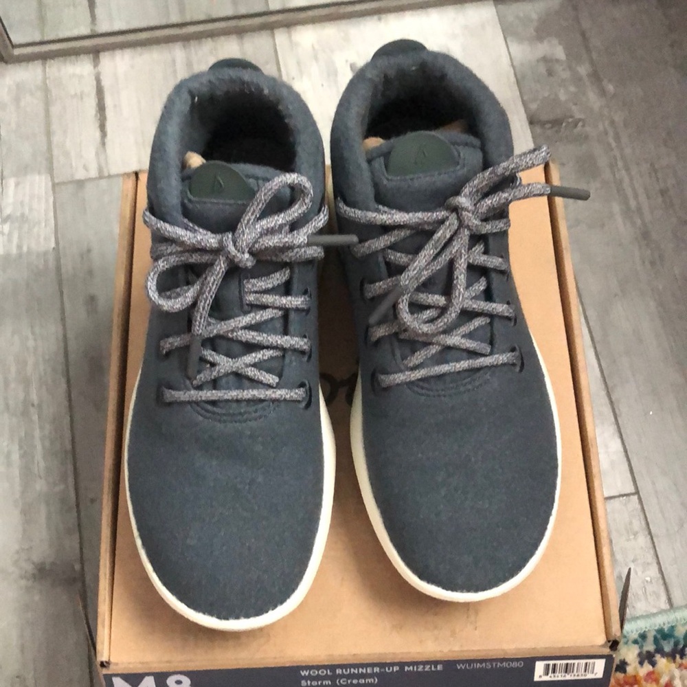 NWT allbirds Wool Runner-Up Mizzle Sz 8 Storm (Cream Sole)